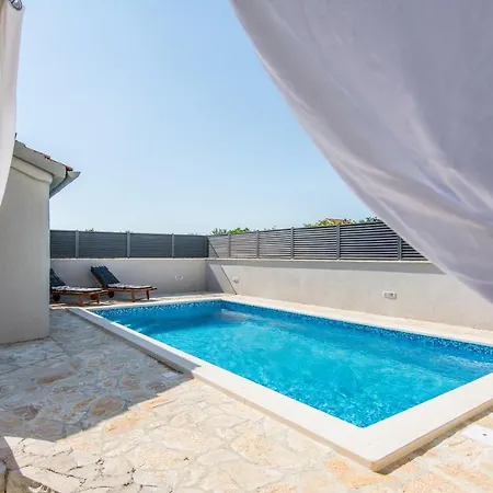 House Moonstone Feriehus